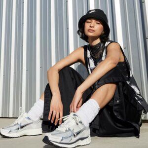 Nike Zoom Vomero 5 Women's Shoes Size 10